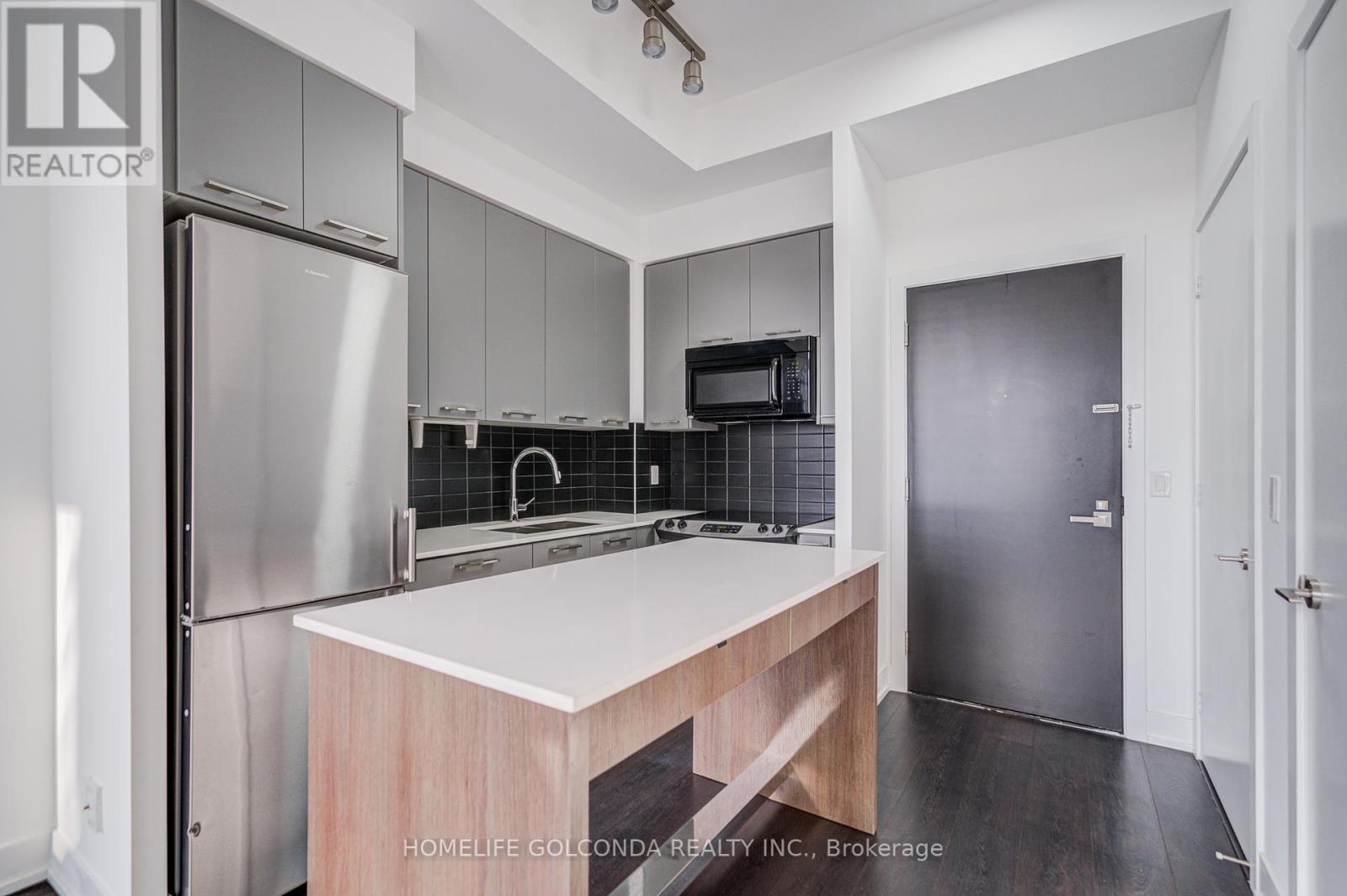 334 - 9471 Yonge Street E, Richmond Hill (Observatory), Ontario  L4C 1V4 - Photo 5 - N12386157