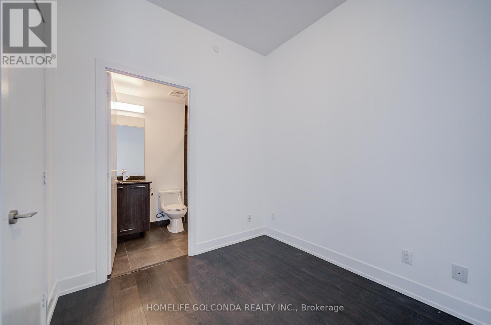 334 - 9471 Yonge Street E, Richmond Hill (Observatory), Ontario  L4C 1V4 - Photo 7 - N12386157