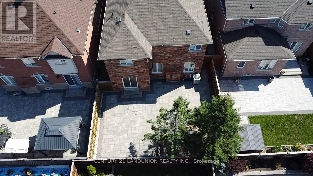 58 Stricker Avenue, Markham, Ontario  L6E 1N6 - Photo 2 - N12386170