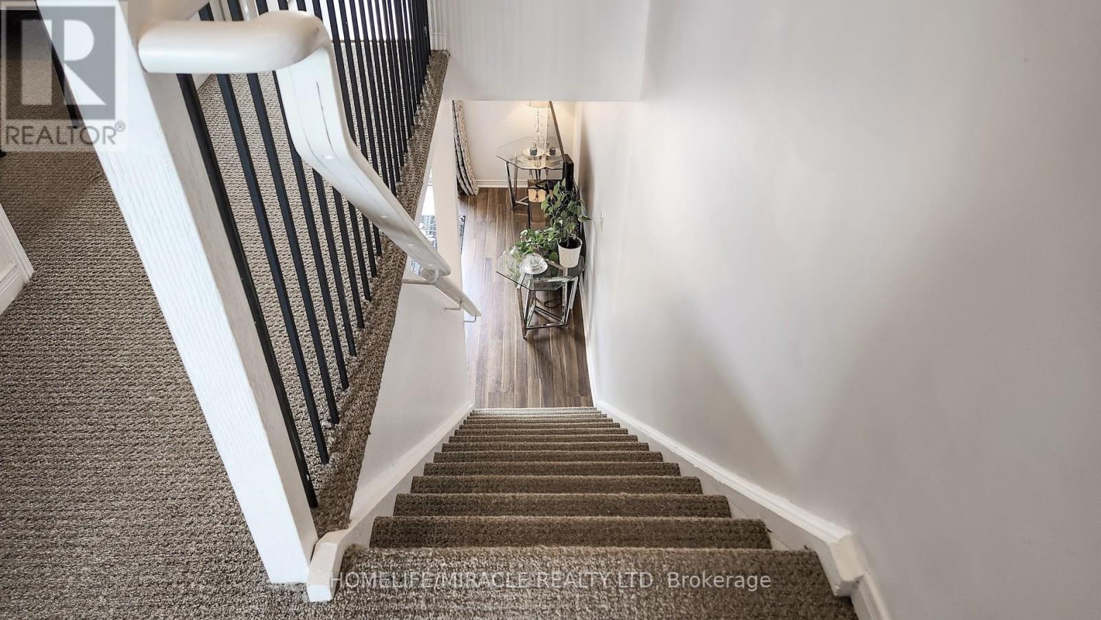 4 William Curtis Circle, Newmarket (Gorham-College Manor), Ontario  L3Y 8L7 - Photo 20 - N12386213