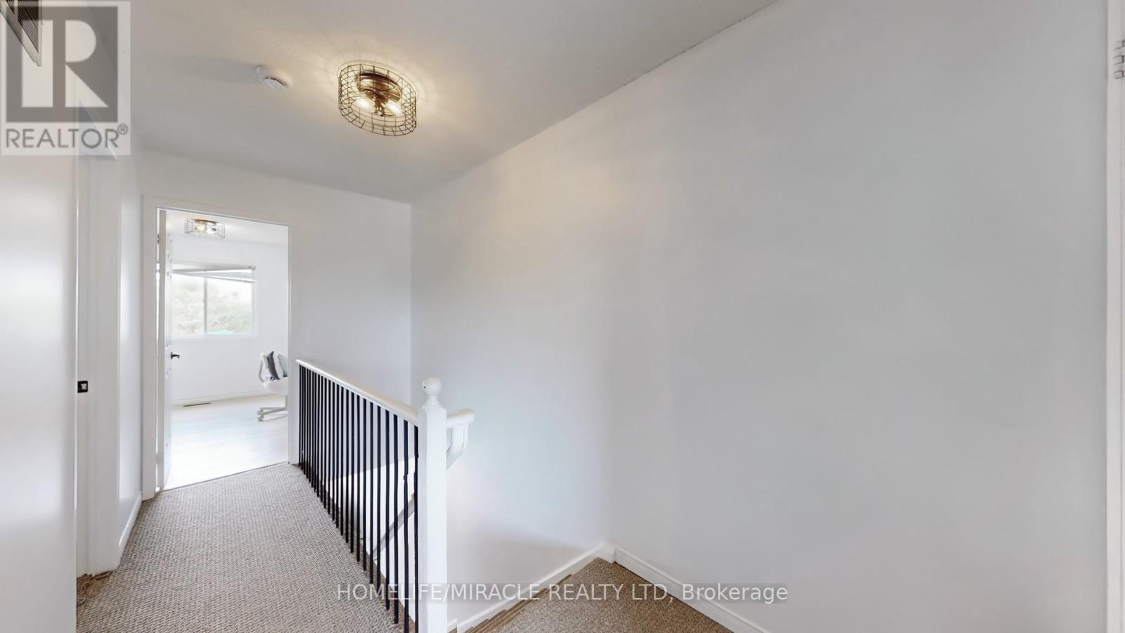 4 William Curtis Circle, Newmarket (Gorham-College Manor), Ontario  L3Y 8L7 - Photo 21 - N12386213