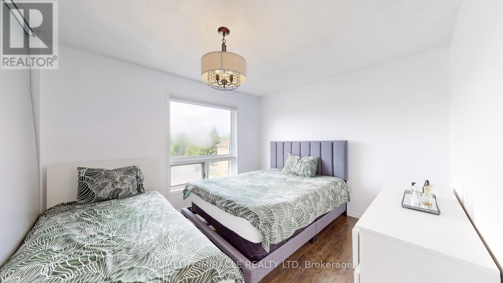 4 William Curtis Circle, Newmarket (Gorham-College Manor), Ontario  L3Y 8L7 - Photo 22 - N12386213