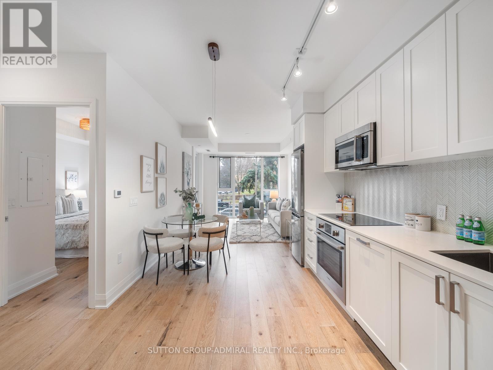 218 - 293 The Kingsway, Toronto, Ontario  M9A 0E8 - Photo 2 - W12386160