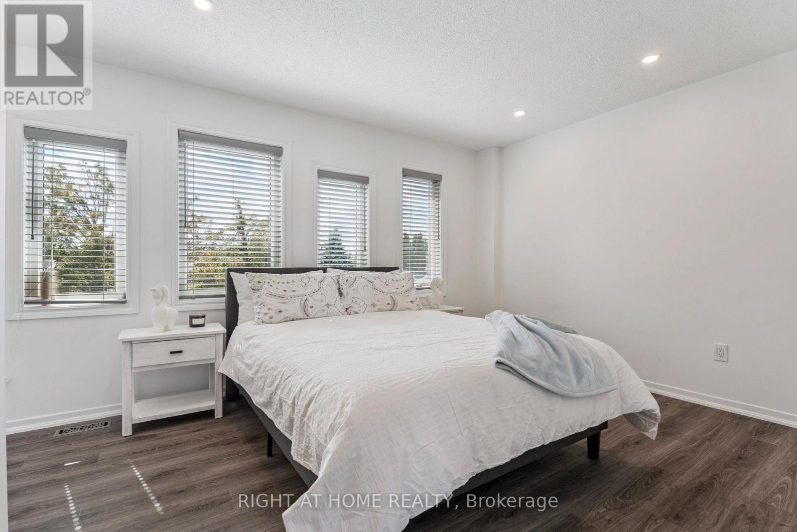 115 Laidlaw Drive, Barrie, Ontario  L4N 7R9 - Photo 14 - S12386115