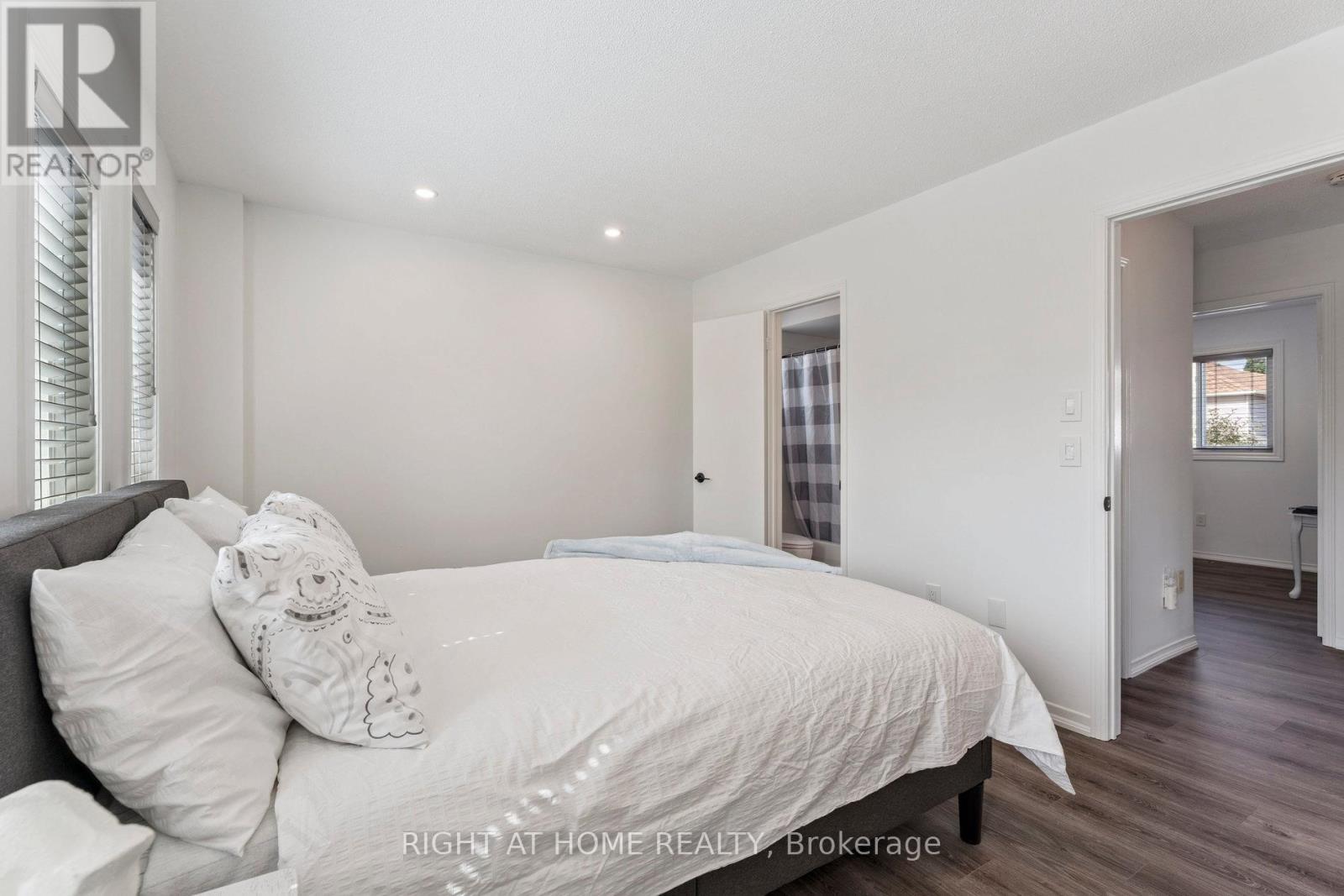 115 Laidlaw Drive, Barrie, Ontario  L4N 7R9 - Photo 15 - S12386115