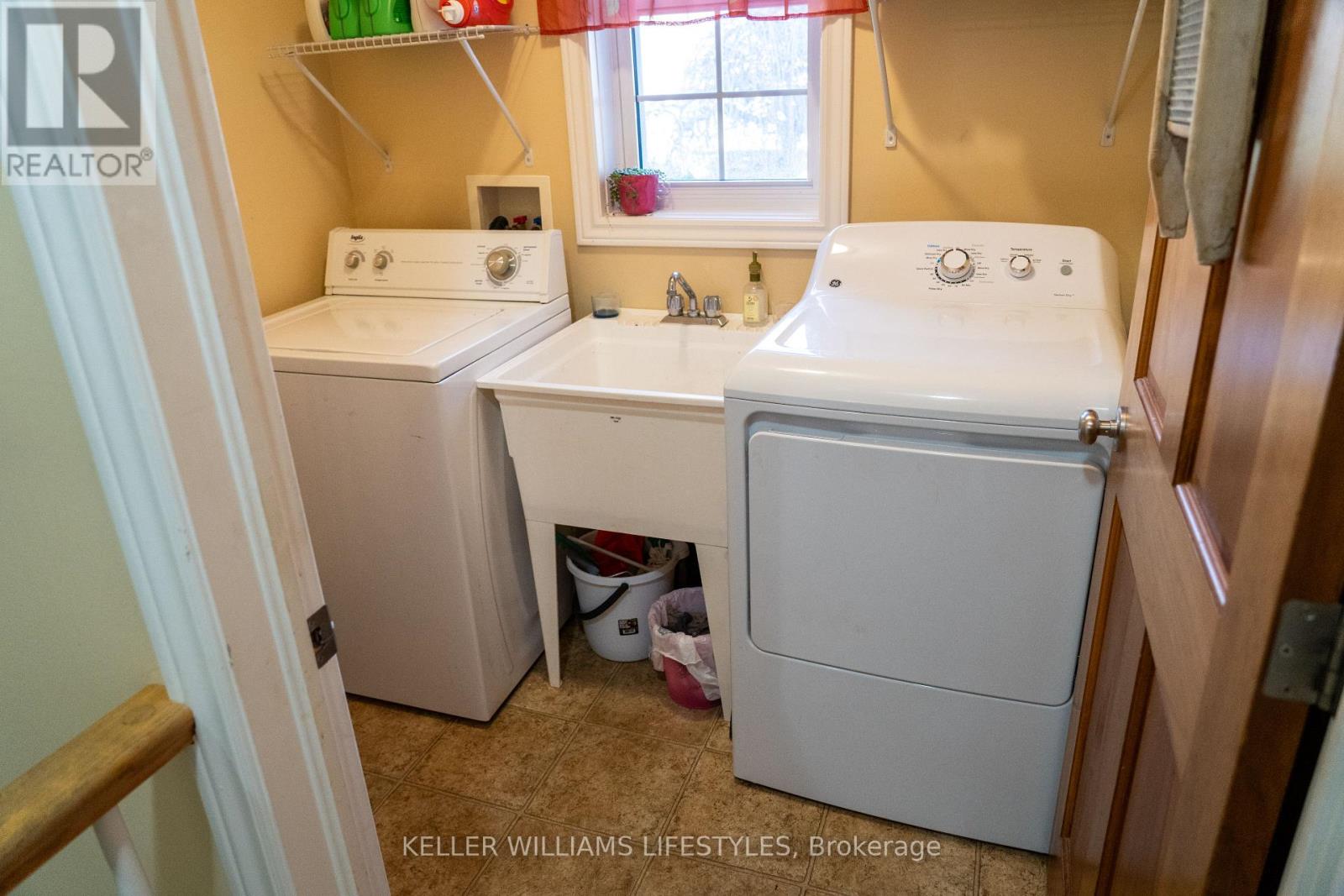 4531 Hamilton Road, Thames Centre, Ontario  N0L 1G6 - Photo 10 - X12386217