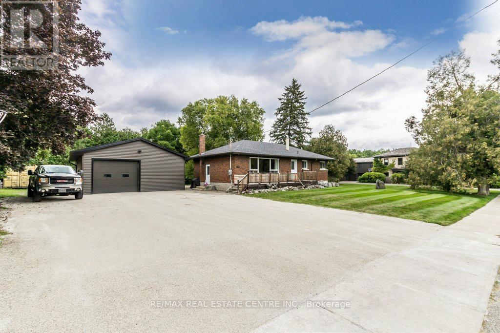 112 York Street, Guelph/eramosa (Eden Mills), Ontario  N0B 1P0 - Photo 3 - X12386156