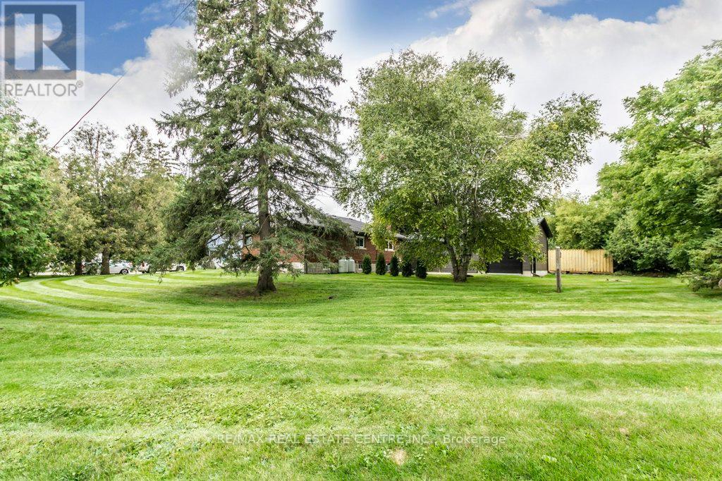 112 York Street, Guelph/eramosa (Eden Mills), Ontario  N0B 1P0 - Photo 39 - X12386156
