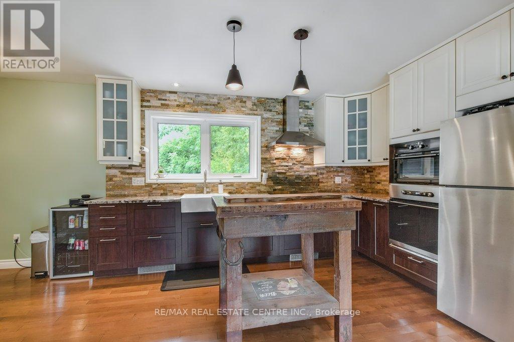 112 York Street, Guelph/eramosa (Eden Mills), Ontario  N0B 1P0 - Photo 4 - X12386156