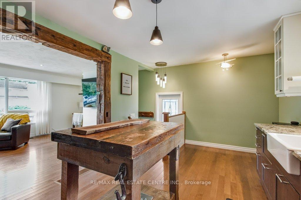 112 York Street, Guelph/eramosa (Eden Mills), Ontario  N0B 1P0 - Photo 8 - X12386156