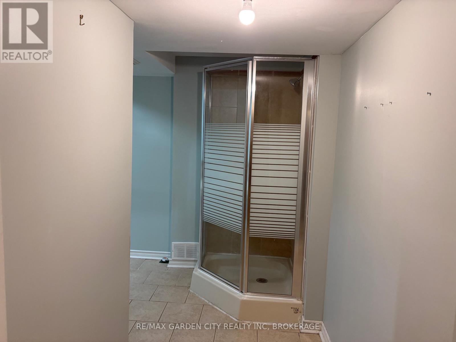 602 Geneva Street, St. Catharines, Ontario  L2N 2J4 - Photo 21 - X12386218