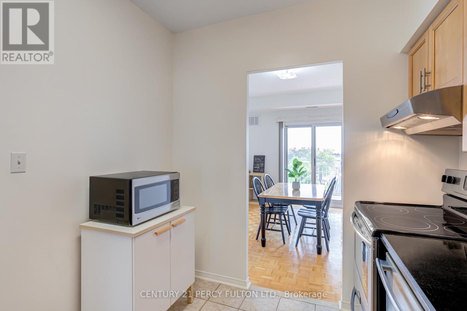 602 - 32 Tannery Street, Mississauga, Ontario  L5M 6T6 - Photo 15 - W12385376