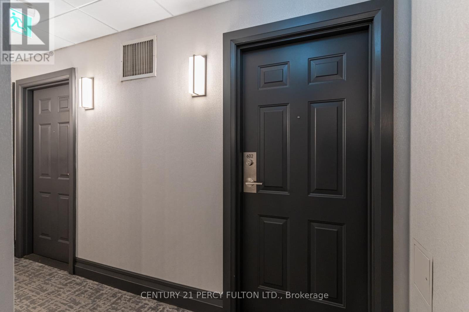 602 - 32 Tannery Street, Mississauga, Ontario  L5M 6T6 - Photo 8 - W12385376