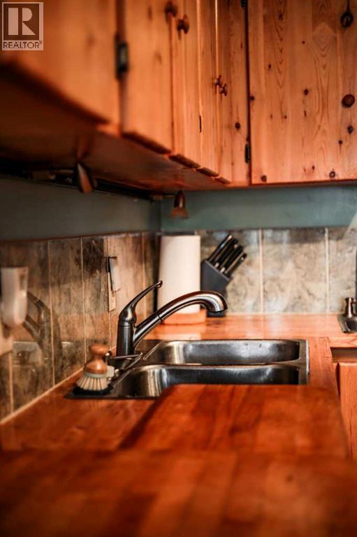 8126 20 Avenue, Coleman, Alberta  T0K 0M0 - Photo 16 - A2235119