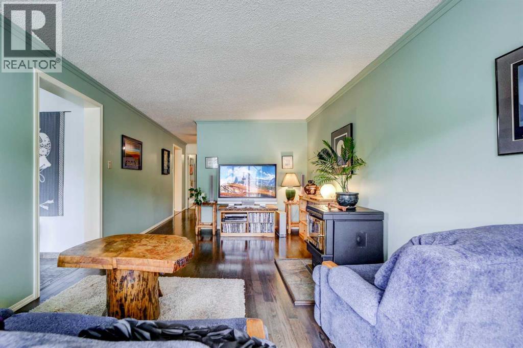 8126 20 Avenue, Coleman, Alberta  T0K 0M0 - Photo 6 - A2235119