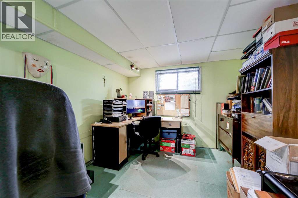 8126 20 Avenue, Coleman, Alberta  T0K 0M0 - Photo 32 - A2235119