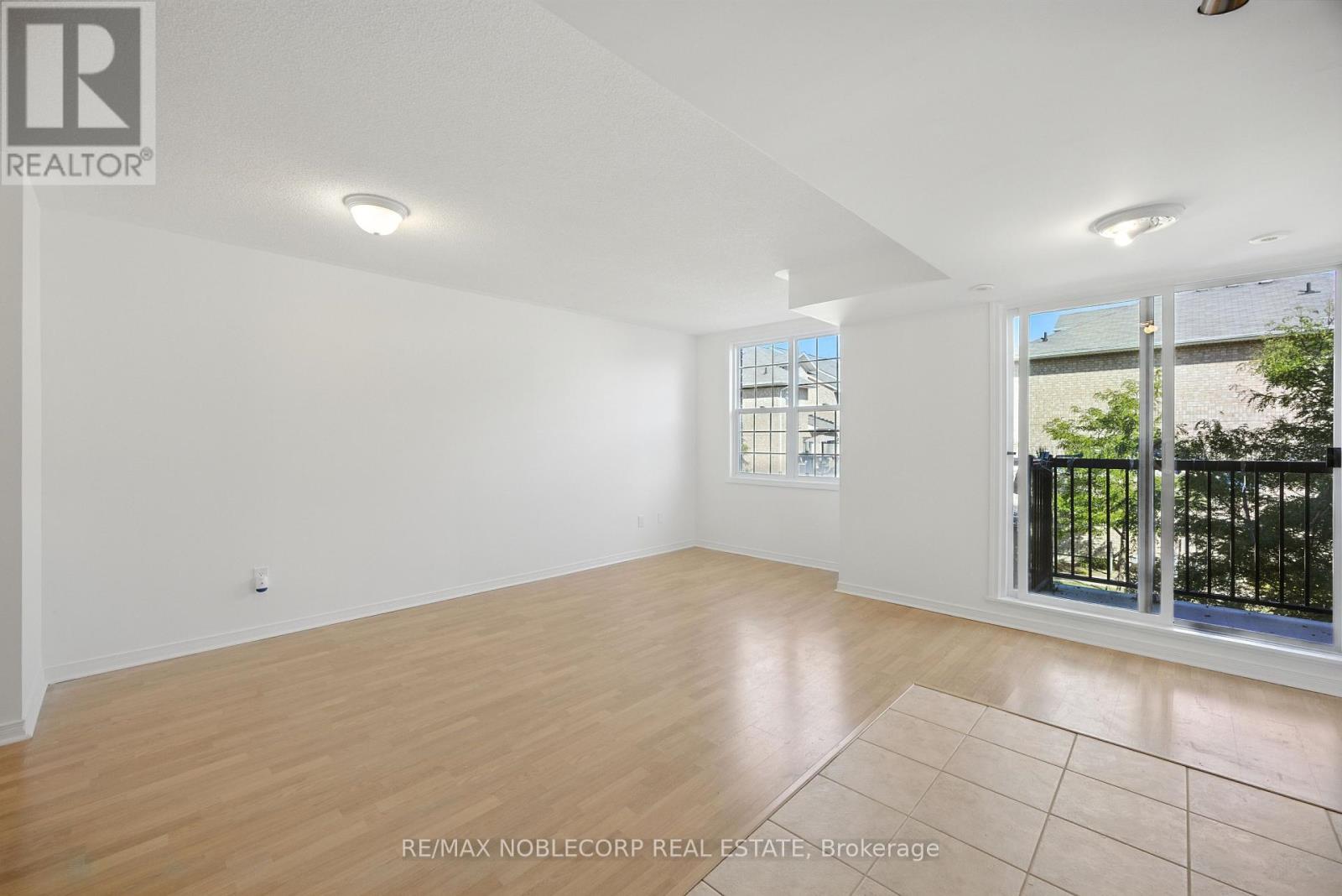 311 - 45 Strangford Lane, Toronto, Ontario  M1L 0E5 - Photo 7 - E12386210