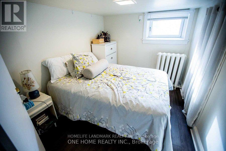 245 Sammon Avenue, Toronto (Danforth Village-East York), Ontario  M4J 1Z6 - Photo 4 - E12386232