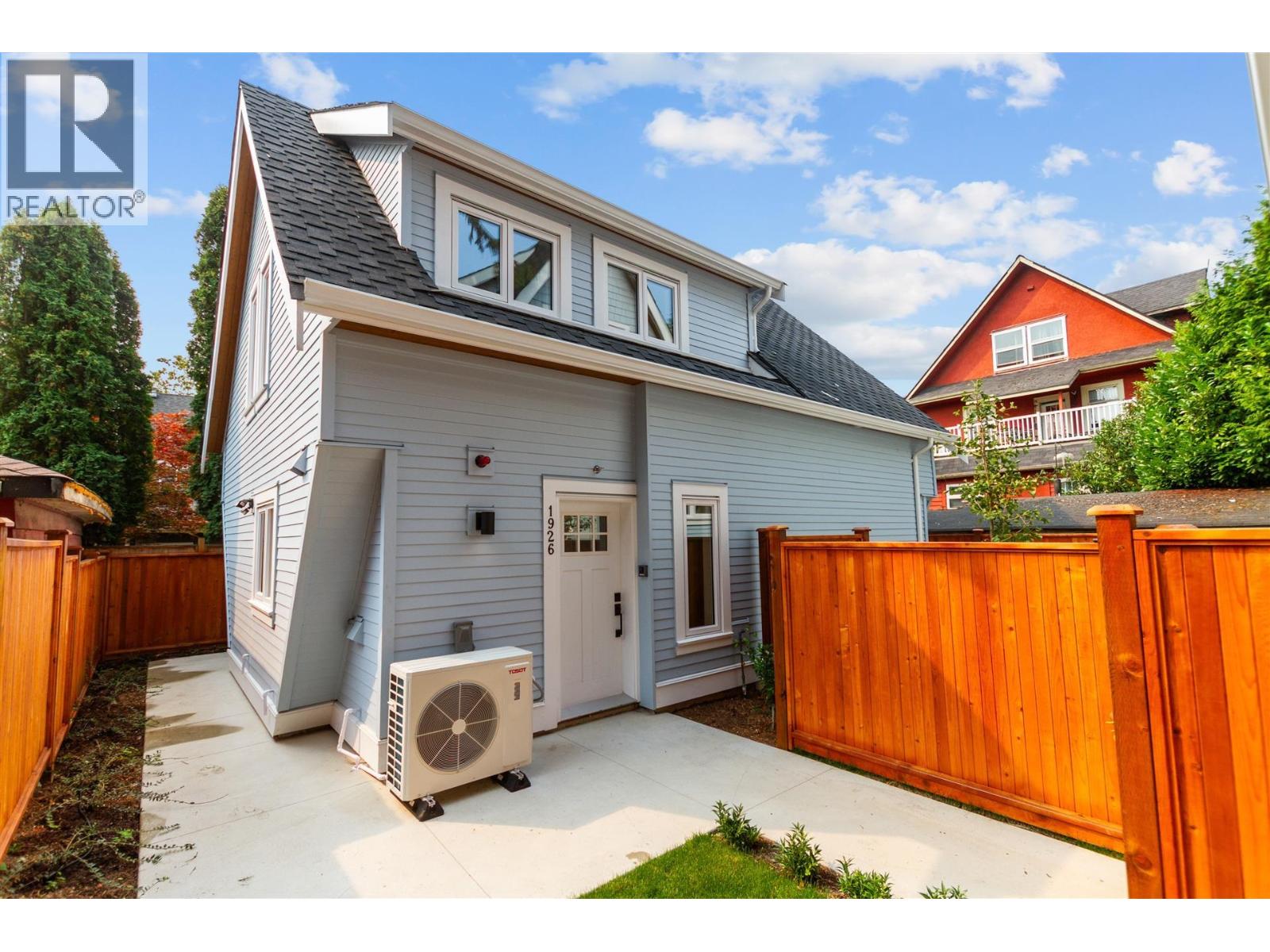 1926 WILLIAM STREET, Vancouver, British Columbia