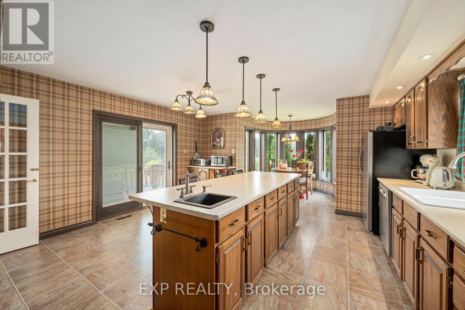 8101 Decker Drive, Middlesex Centre, Ontario  N6P 1P3 - Photo 21 - X12386304