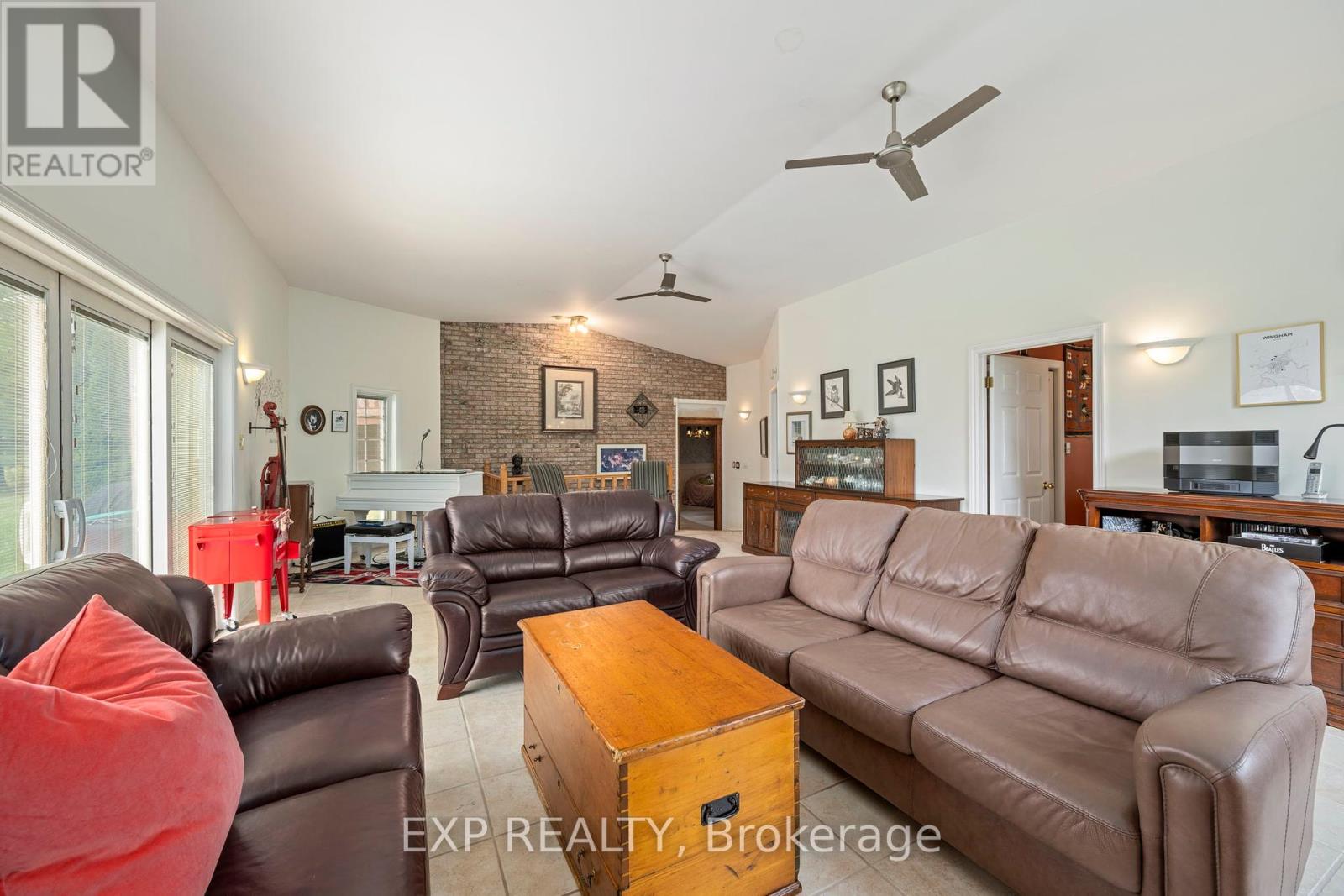 8101 Decker Drive, Middlesex Centre, Ontario  N6P 1P3 - Photo 40 - X12386304