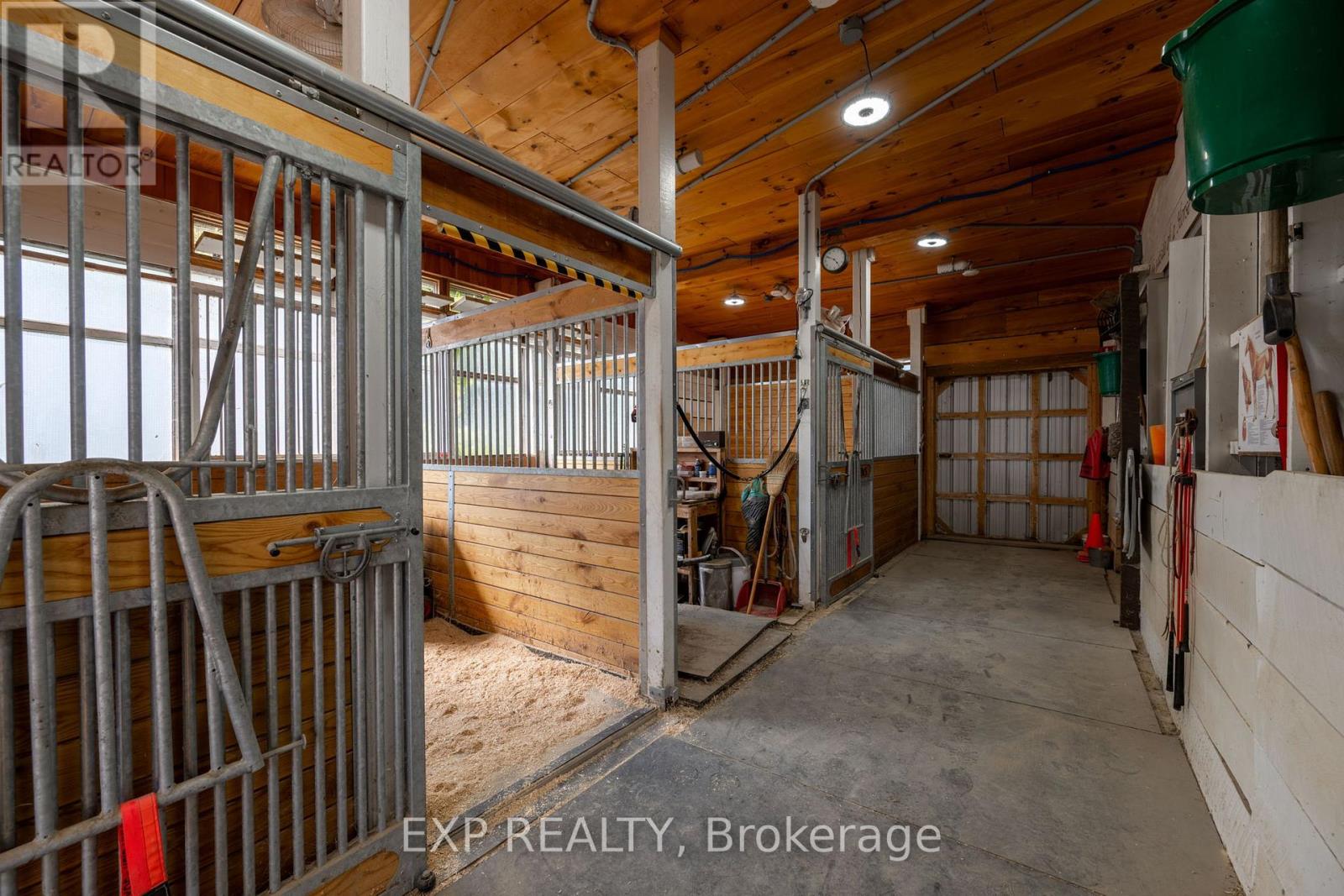 8101 Decker Drive, Middlesex Centre, Ontario  N6P 1P3 - Photo 7 - X12386304