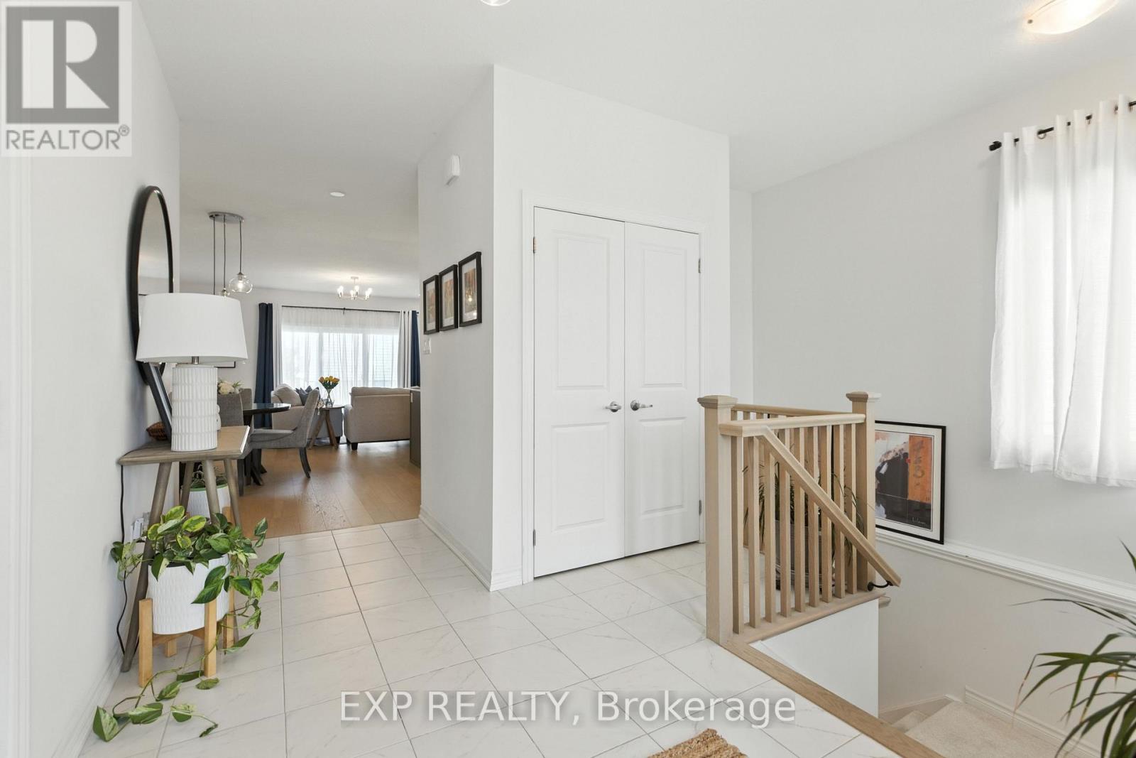 202 Dowsley Crescent, Brockville, Ontario  K6V 0E2 - Photo 5 - X12386239