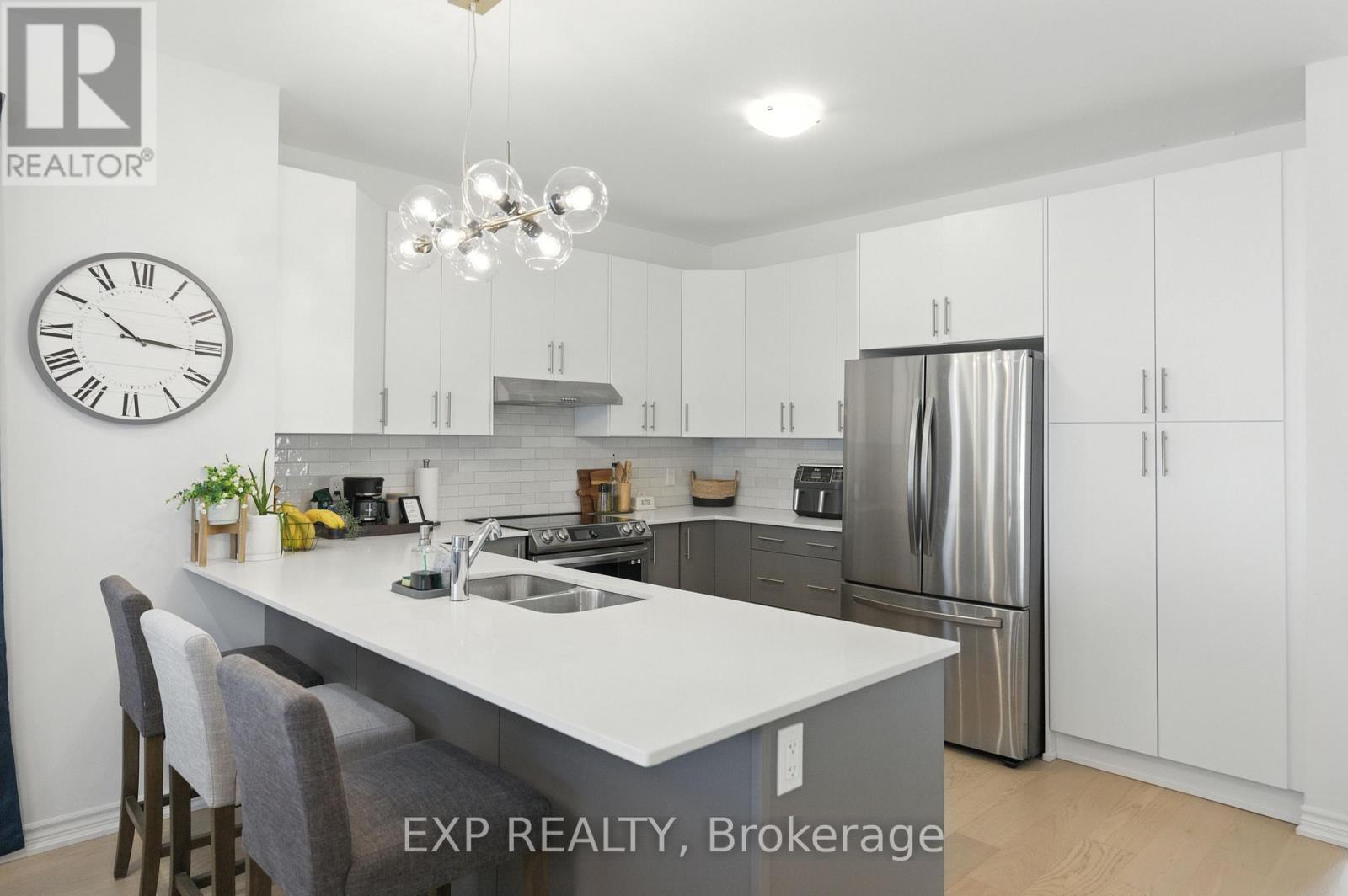 202 Dowsley Crescent, Brockville, Ontario  K6V 0E2 - Photo 9 - X12386239