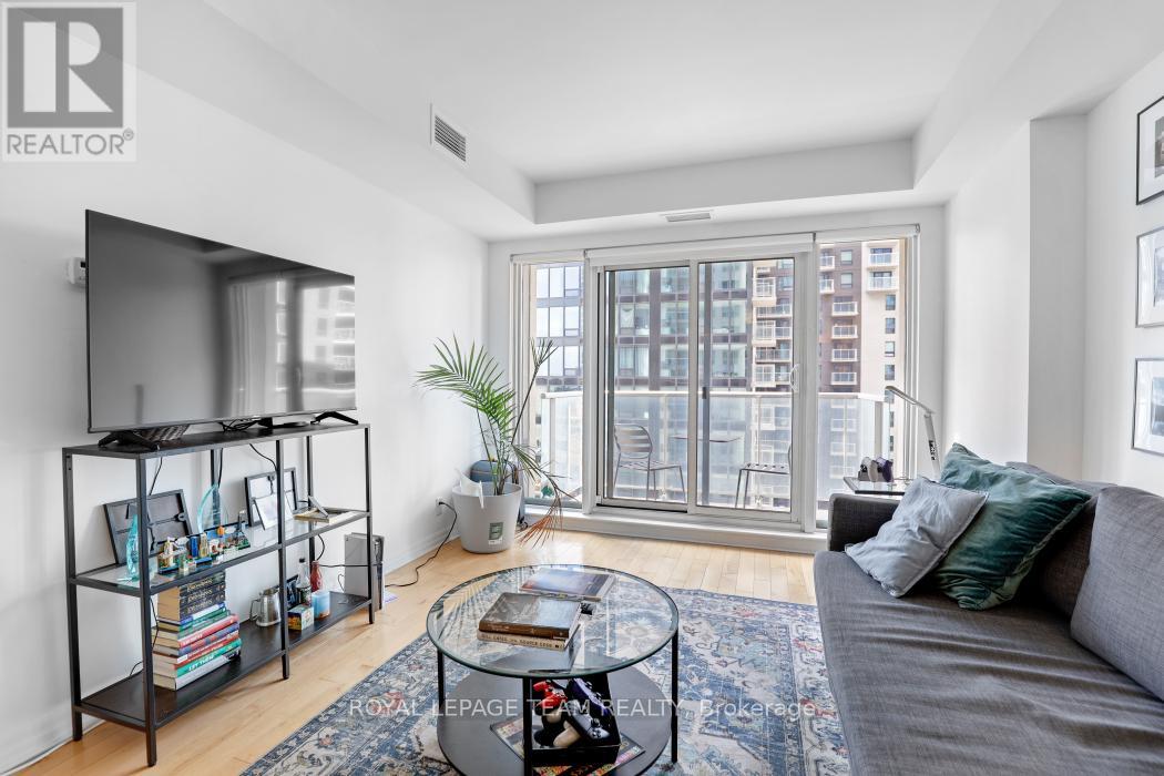 1303 - 242 Rideau Street, Ottawa, Ontario  K1N 0B7 - Photo 11 - X12386245