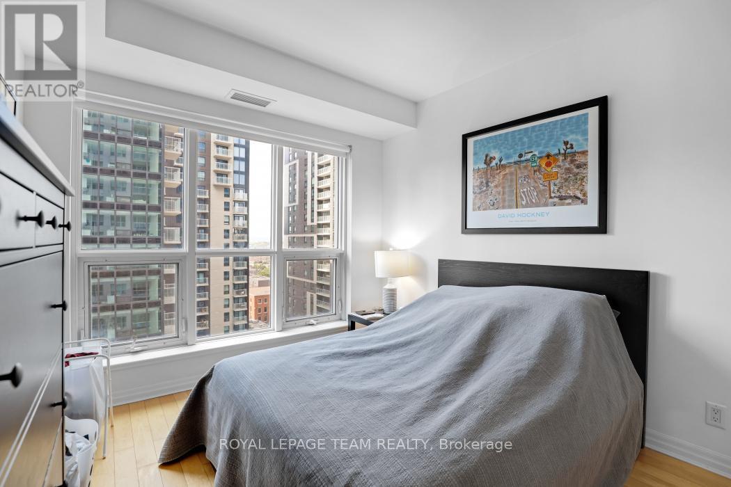 1303 - 242 Rideau Street, Ottawa, Ontario  K1N 0B7 - Photo 17 - X12386245