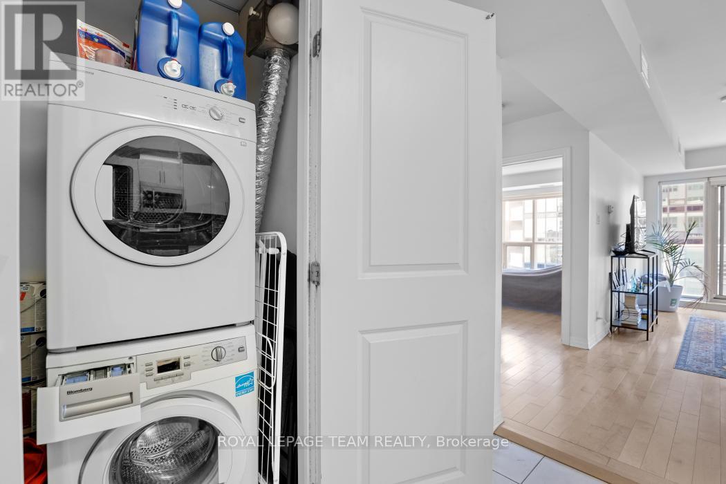 1303 - 242 Rideau Street, Ottawa, Ontario  K1N 0B7 - Photo 19 - X12386245