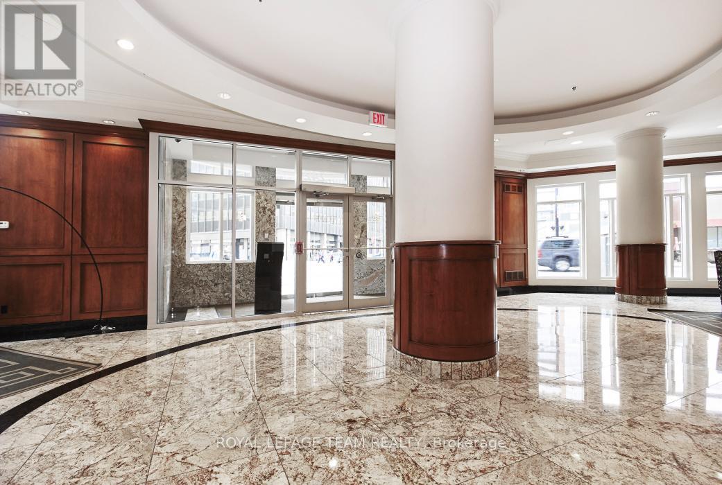 1303 - 242 Rideau Street, Ottawa, Ontario  K1N 0B7 - Photo 2 - X12386245