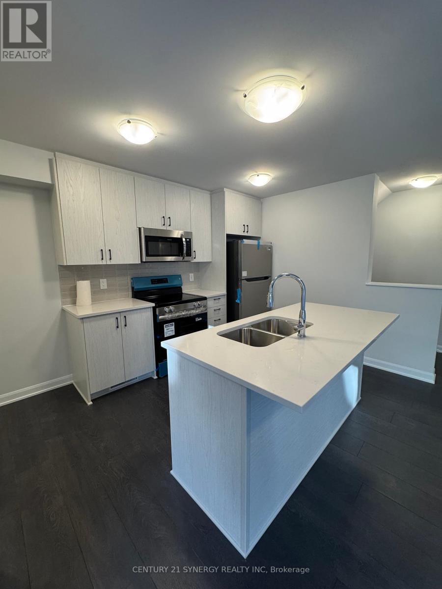 707 Arcadian Private, Ottawa, Ontario  K2T 0R8 - Photo 4 - X12386291