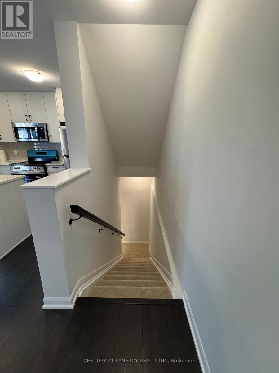 707 Arcadian Private, Ottawa, Ontario  K2T 0R8 - Photo 6 - X12386291