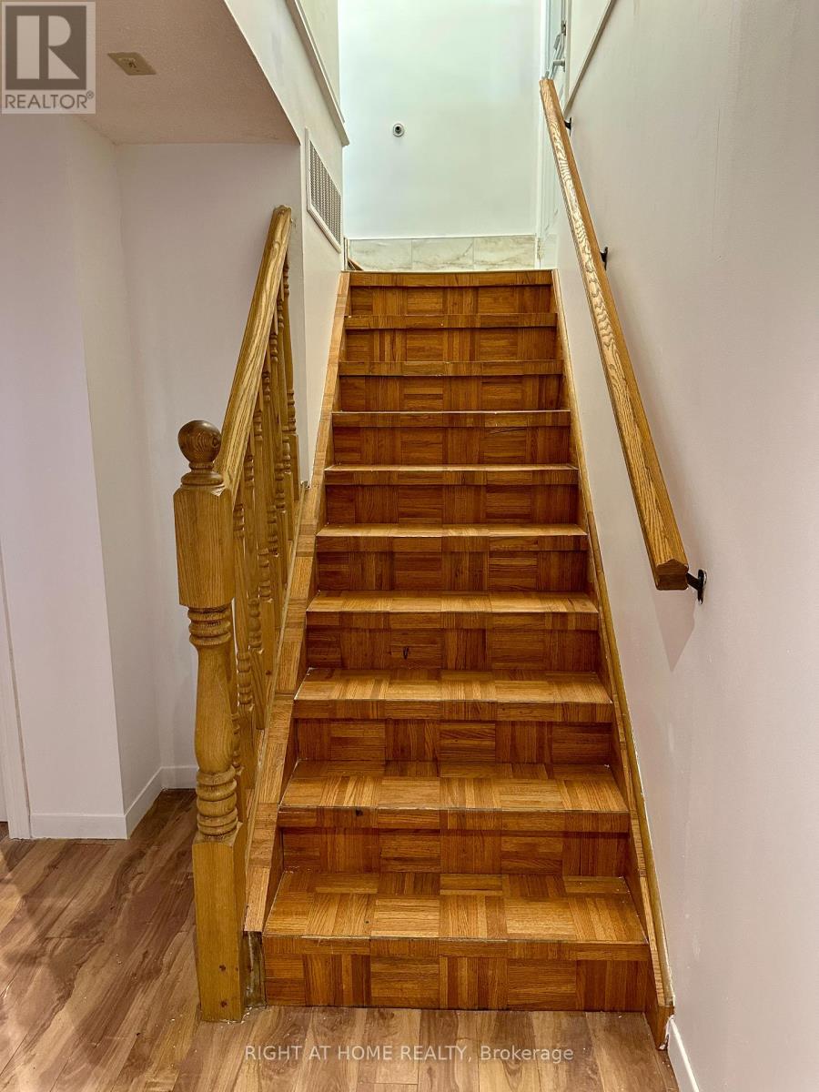 16 Rowanwood Avenue, Brant, Ontario  N3S 7B6 - Photo 3 - X12386235