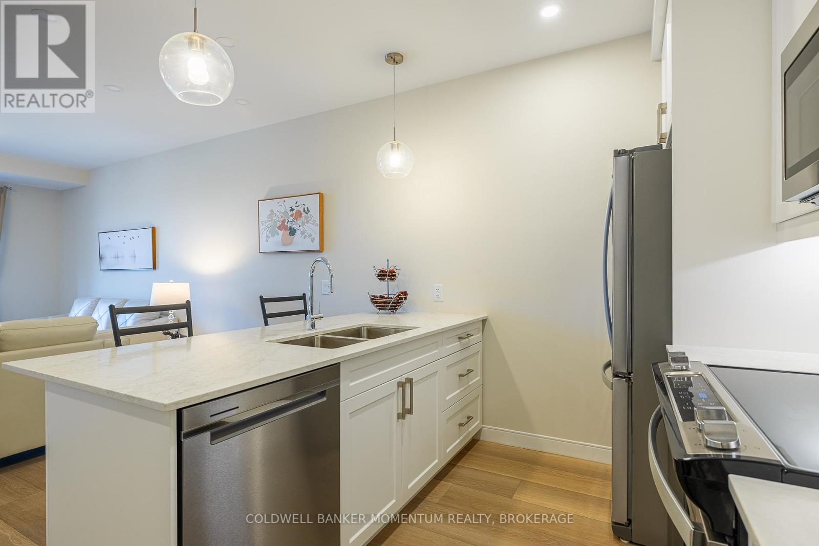 403 - 118 West Street, Port Colborne, Ontario  L3K 0B9 - Photo 13 - X12353826