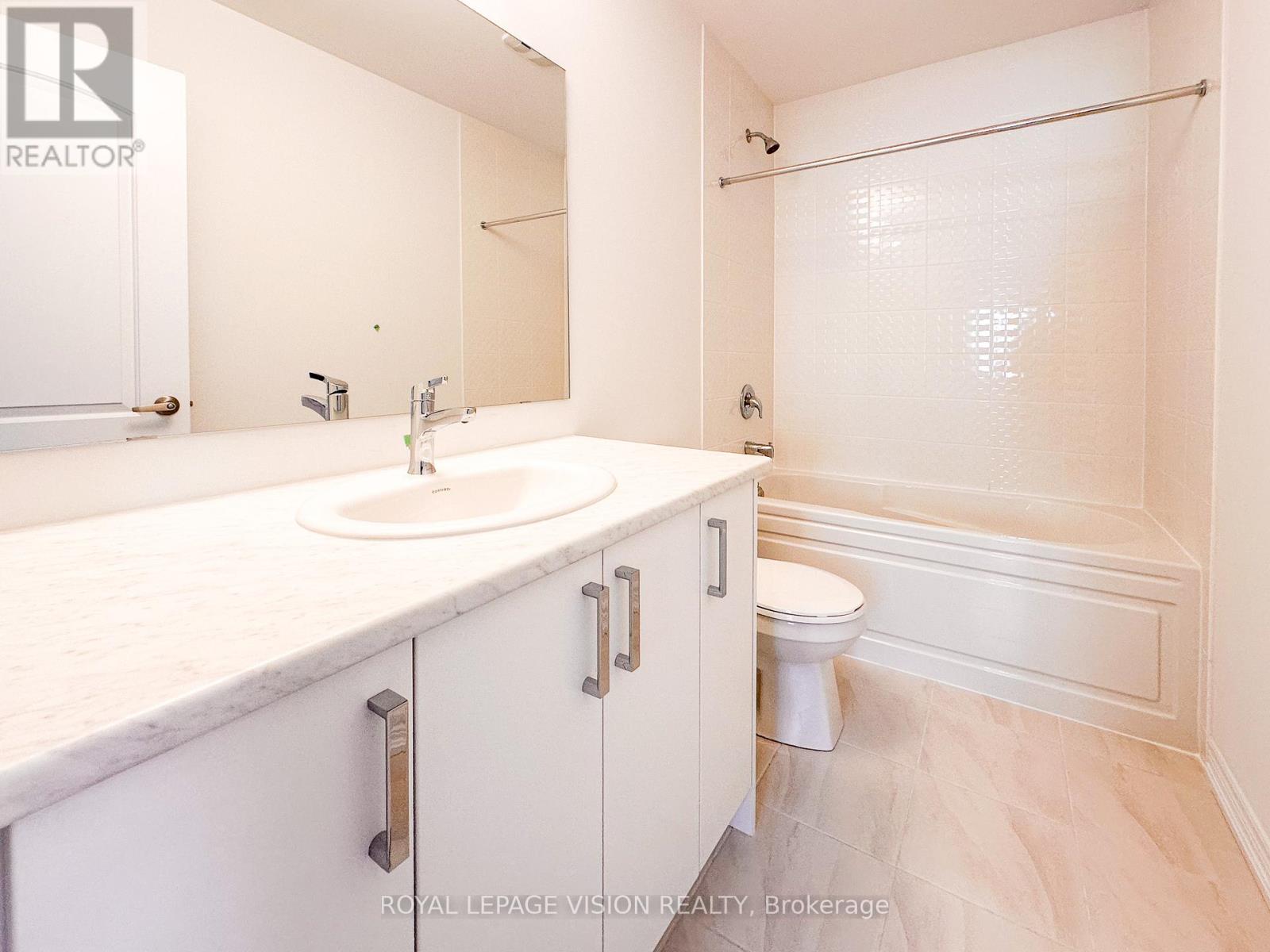 21 Sorbara Way, Whitby (Brooklin), Ontario  L1M 0M4 - Photo 13 - E12386303