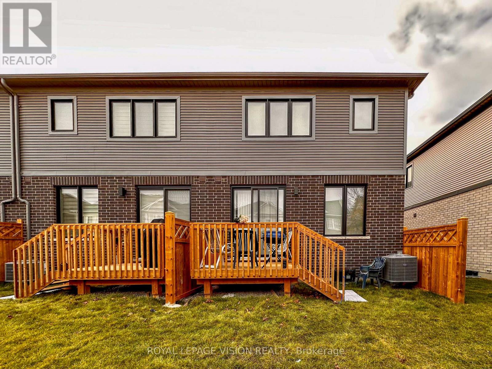 21 Sorbara Way, Whitby (Brooklin), Ontario  L1M 0M4 - Photo 16 - E12386303