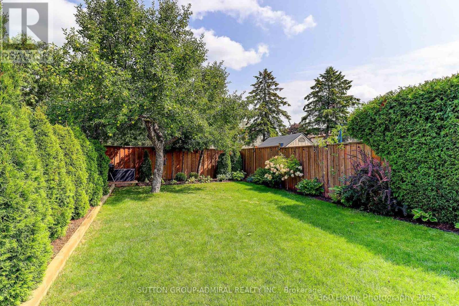 709 Greycedar Crescent, Mississauga (Rathwood), Ontario  L4W 3J4 - Photo 27 - W12385627