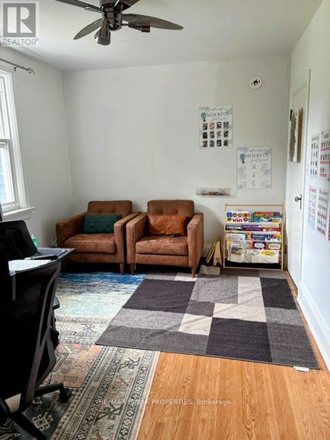 Upper - 199 Owen Street, Barrie, Ontario  L4M 3H8 - Photo 10 - S12386288