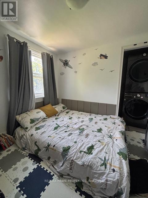 Upper - 199 Owen Street, Barrie, Ontario  L4M 3H8 - Photo 13 - S12386288