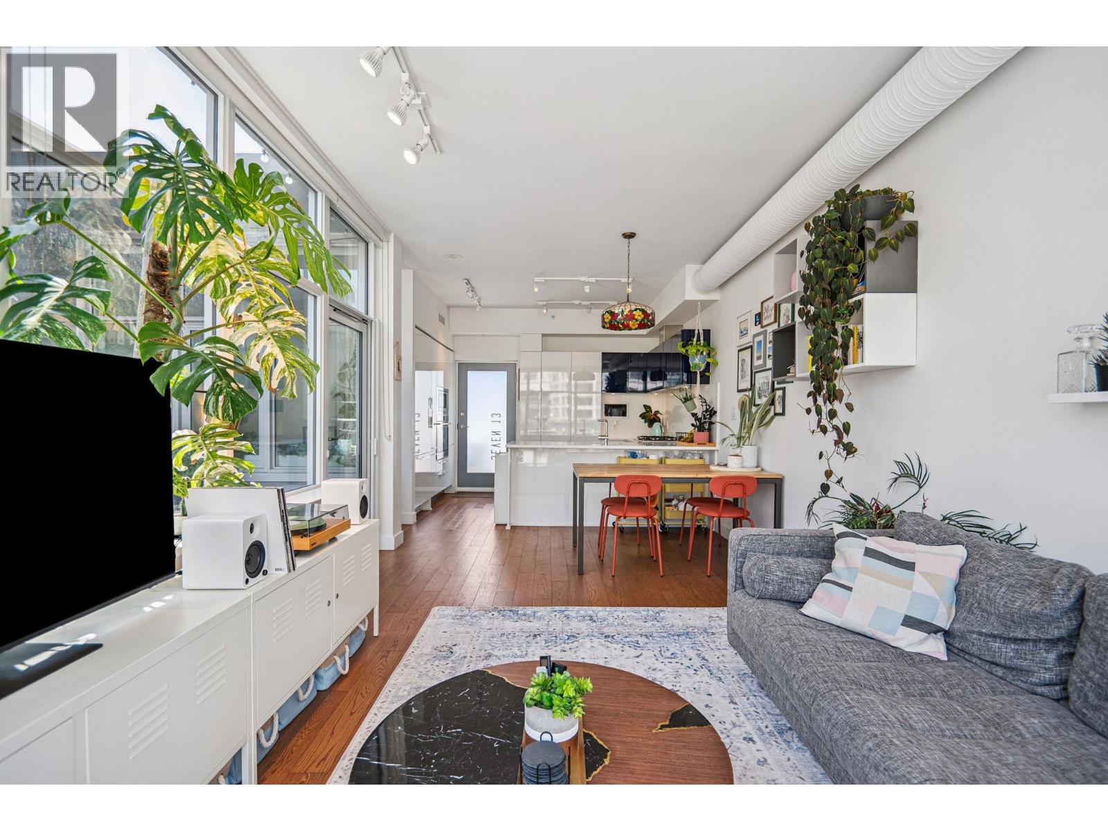 713 108 E 1st Avenue, Vancouver, British Columbia  V5T 0E4 - Photo 4 - R3044010