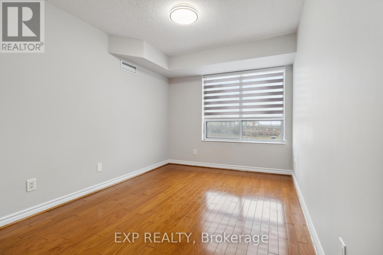 616 - 25 Kingsbridge Garden Circle, Mississauga (Hurontario), Ontario  L5R 4B1 - Photo 14 - W12386248