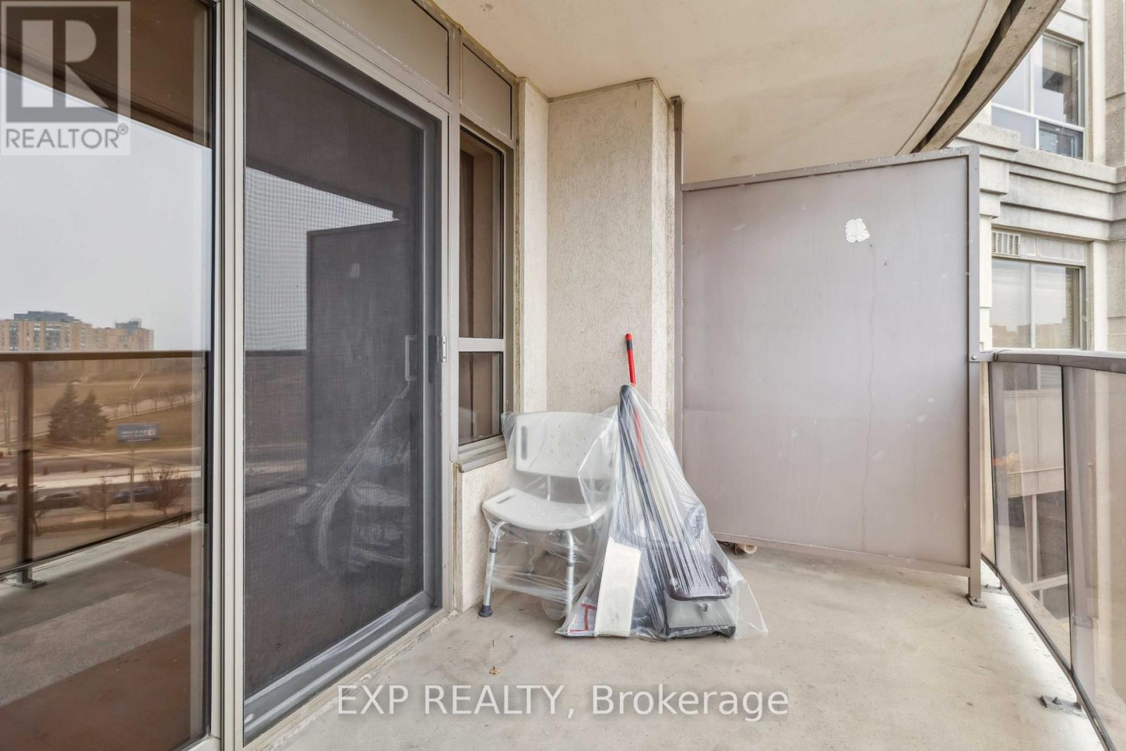 616 - 25 Kingsbridge Garden Circle, Mississauga (Hurontario), Ontario  L5R 4B1 - Photo 25 - W12386248