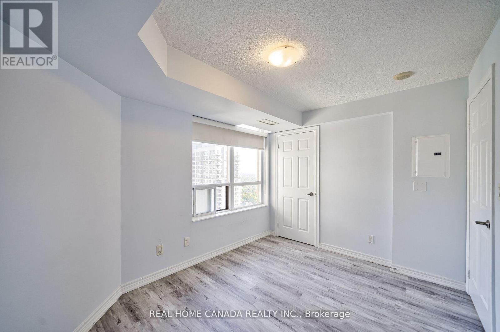 2811 - 310 Burnhamthorpe Road W, Mississauga, Ontario  L5B 4P9 - Photo 14 - W12386275