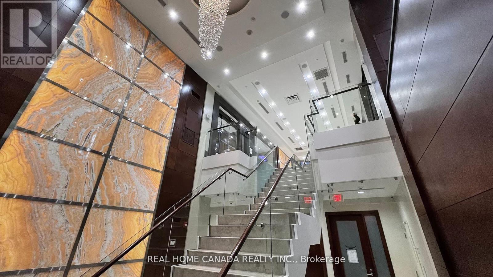 2811 - 310 Burnhamthorpe Road W, Mississauga, Ontario  L5B 4P9 - Photo 3 - W12386275
