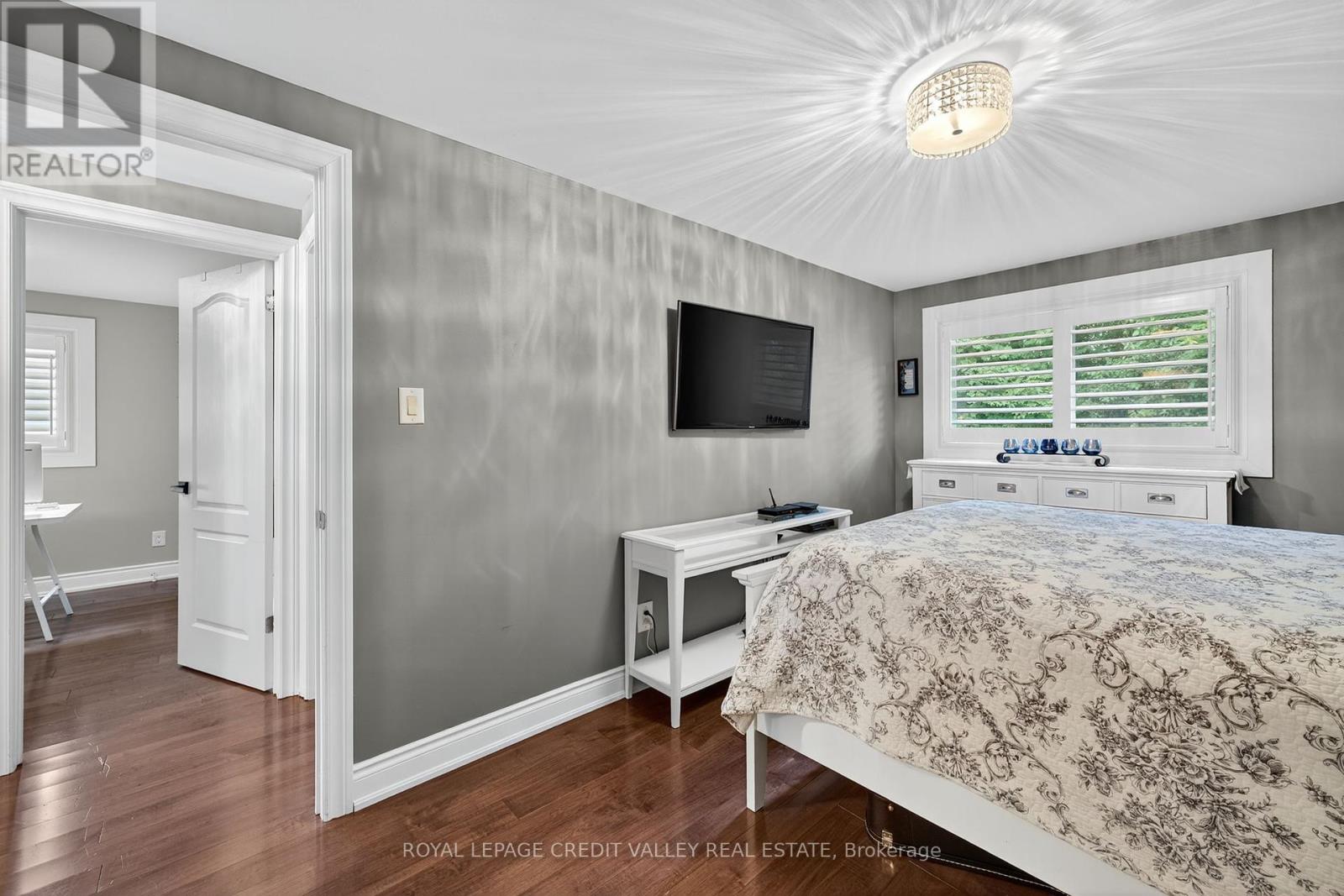24 Willis Drive, Brampton (Brampton East), Ontario  L6W 1A9 - Photo 23 - W12386278
