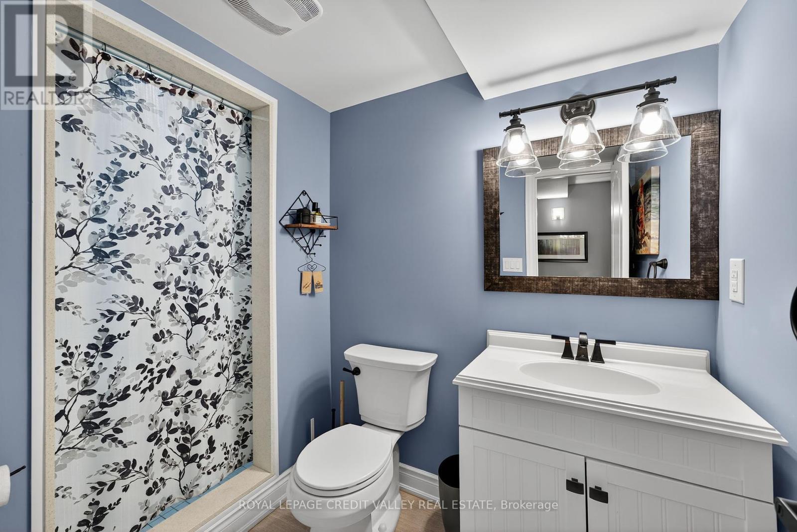 24 Willis Drive, Brampton (Brampton East), Ontario  L6W 1A9 - Photo 34 - W12386278