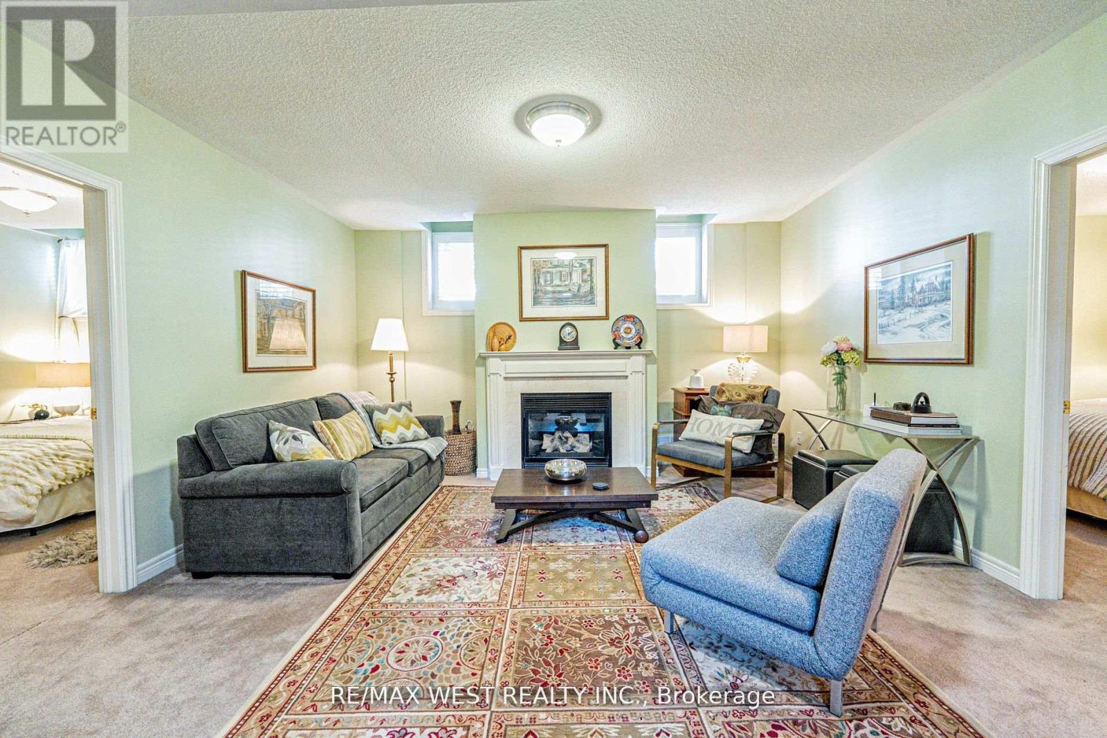 2223 Lapsley Crescent, Oakville, Ontario  L6M 4V1 - Photo 13 - W12386279