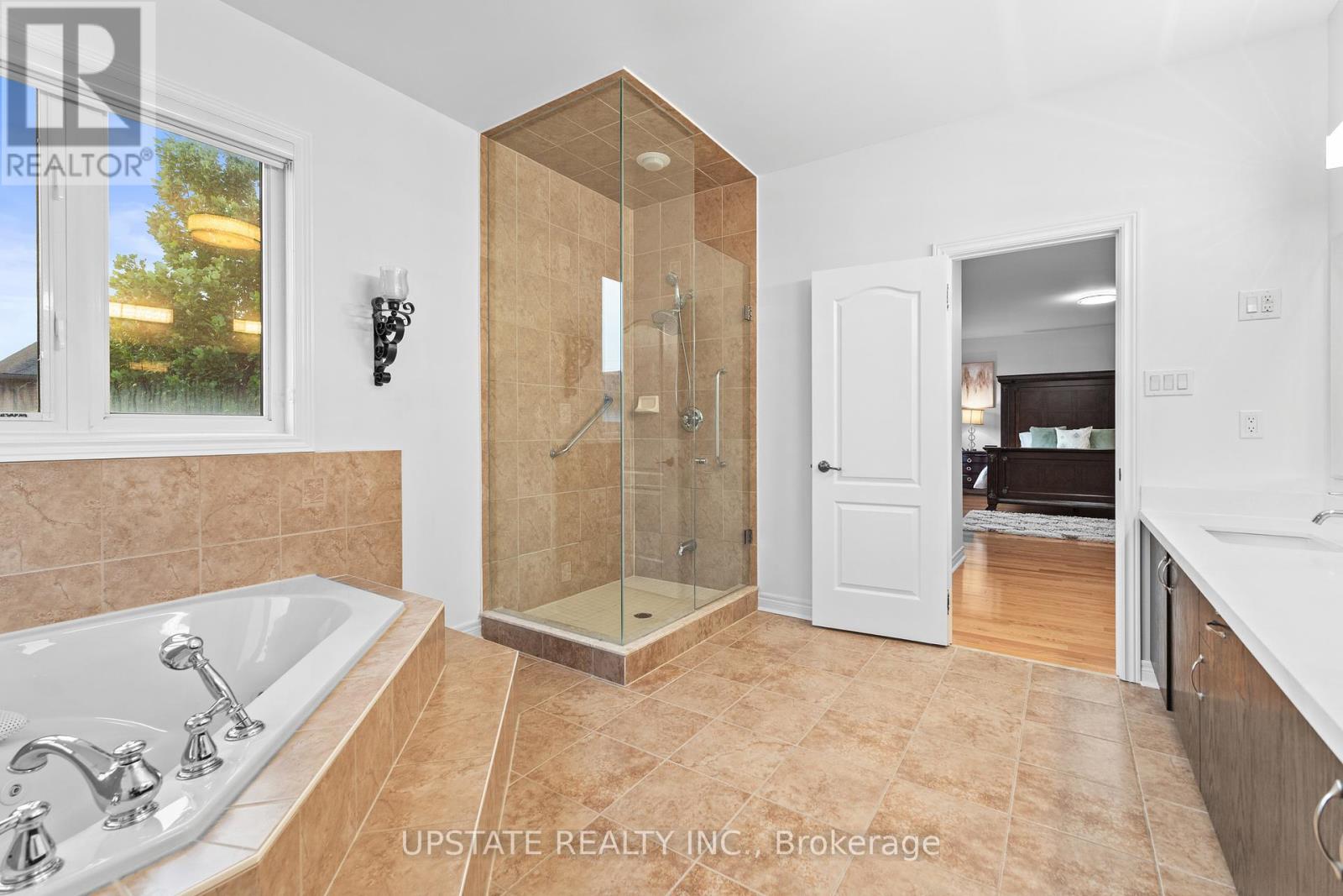 6 Islington Drive, Brampton (Bram East), Ontario  L6P 3A5 - Photo 21 - W12386281